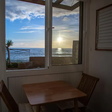 Appartement Wave Shadows House Oceanfront - Bottom Floor *